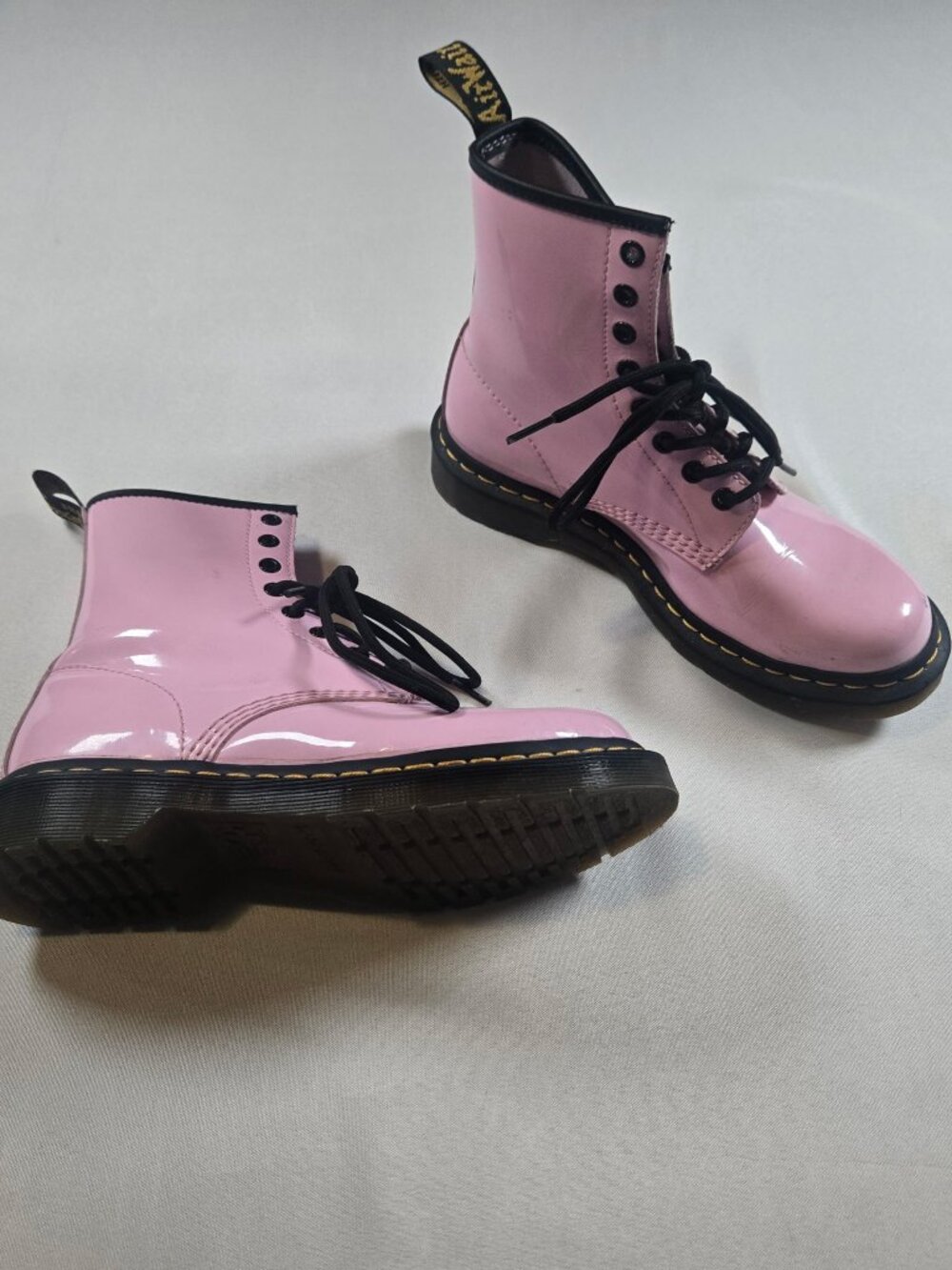 Dr. Martin 1460 Pink Patent Leather Lace-Up Boots Women's Glossy Size 7